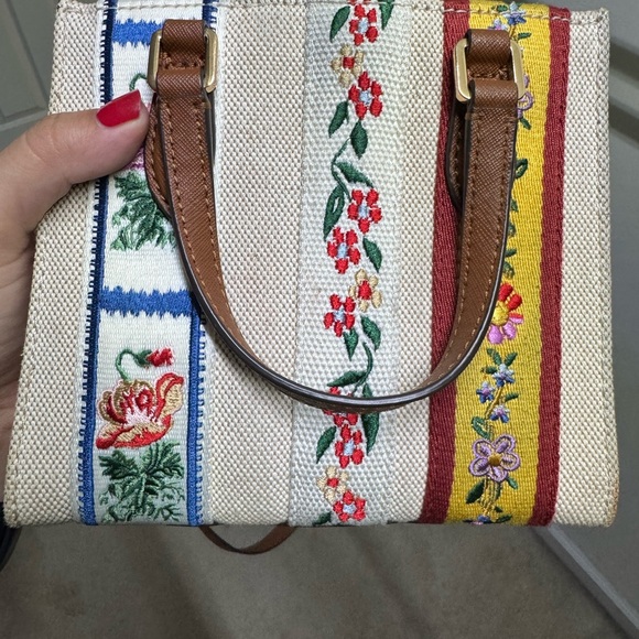 Tory Burch Emerson Satchel - Picture 3 of 8